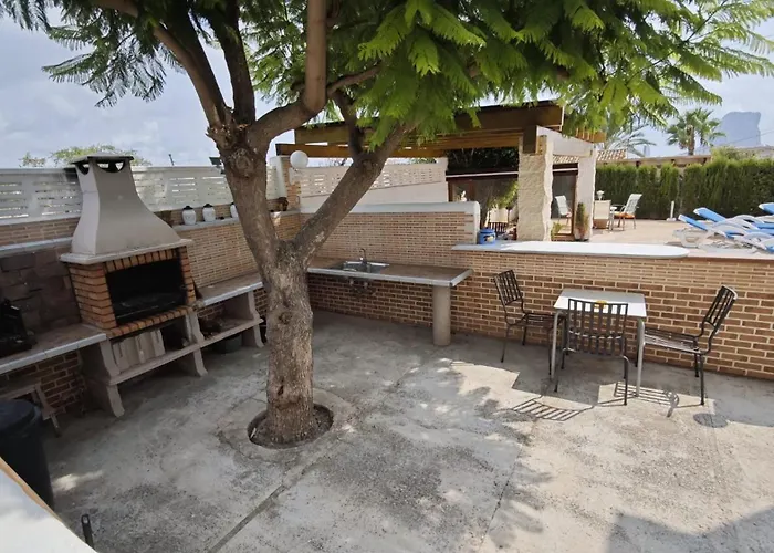 Vakantiehuis Privado 7 Min De La Playa Piscina Wifi Parking Aire Barbacoa Grupos Calpe