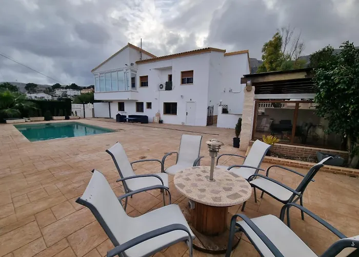 Vakantiehuis Privado 7 Min De La Playa Piscina Wifi Parking Aire Barbacoa Grupos Calpe