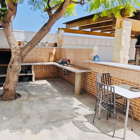 Privado 7 Min De La Playa Piscina Wifi Parking Aire Barbacoa Grupos