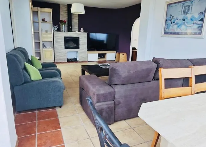 Privado 7 Min De La Playa Piscina Wifi Parking Aire Barbacoa Grupos Holiday home *