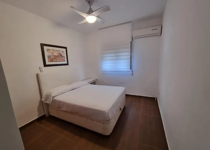 Privado 7 Min De La Playa Piscina Wifi Parking Aire Barbacoa Grupos Holiday home