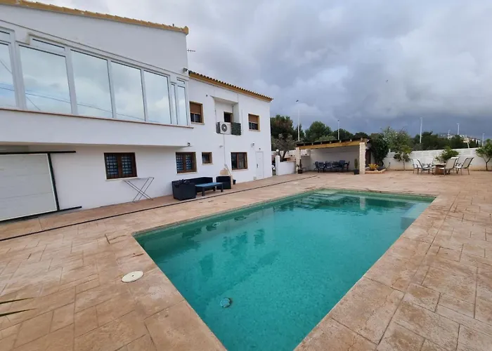 Holiday home Privado 7 Min De La Playa Piscina Wifi Parking Aire Barbacoa Grupos
